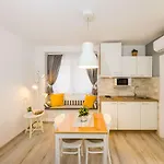 Navis Luxury 보디체