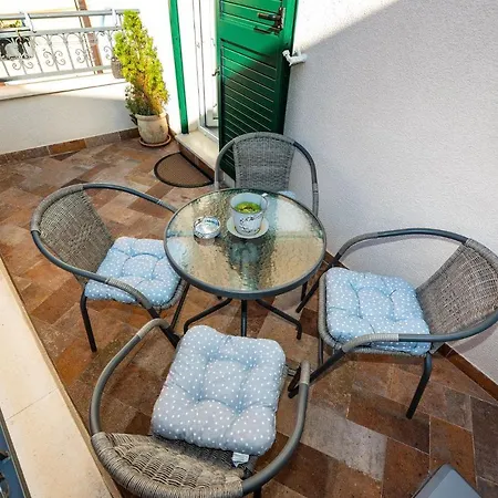 Navis Luxury Apartmán *